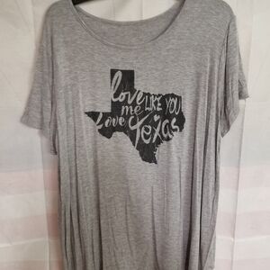 Love Me Like You Love Texas Gray Tee Scoop Neck